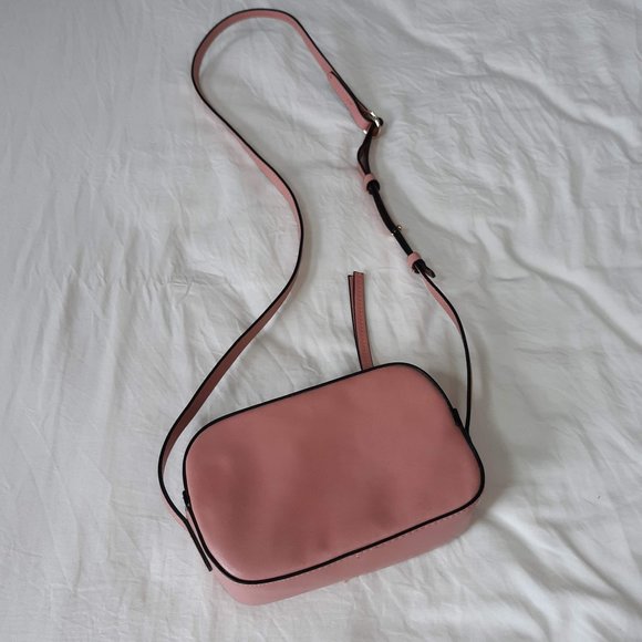 gap camera crossbody bag